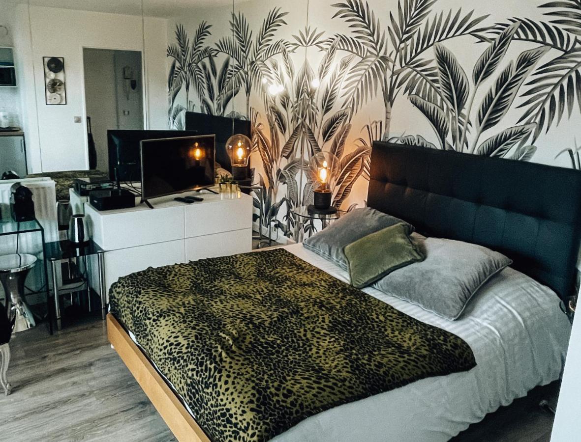 Beautiful Modern Fully Furnished Studio Levallois-Perret Exterior foto