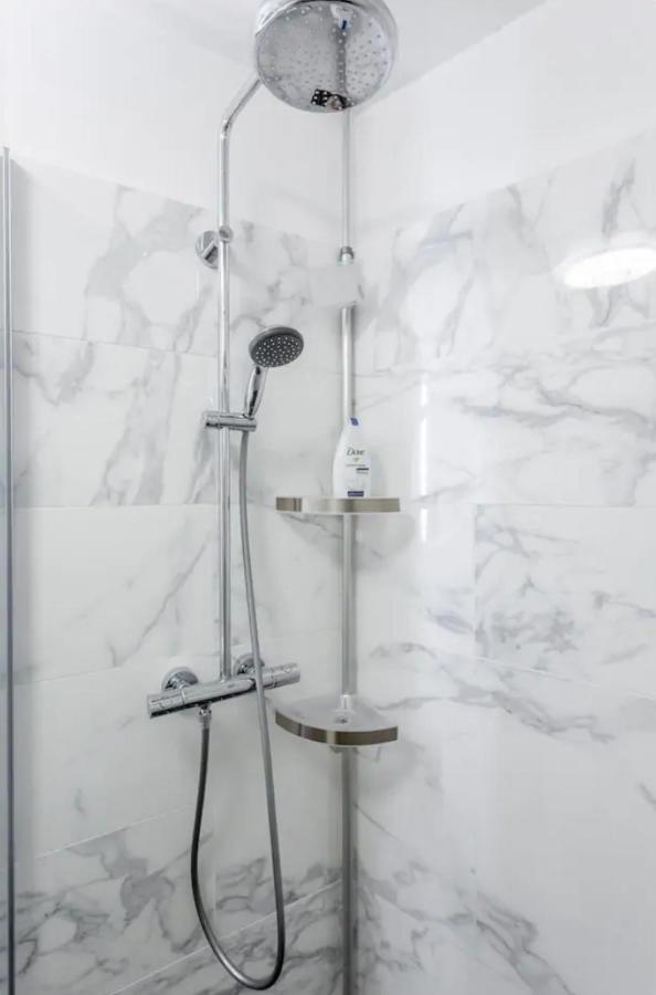 Beautiful Modern Fully Furnished Studio Levallois-Perret Exterior foto